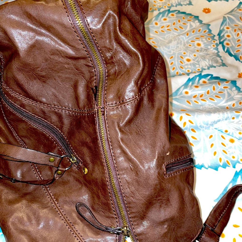 Purses - Picture 4 of 10